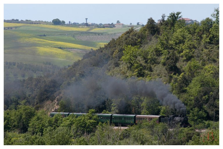 640 148. in arrivo alla stazione di Monte Amiata.2.